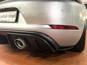 PORSCHE 718 Spyder RS WEISSACH CARBON SPORT-CHRONO LIFT