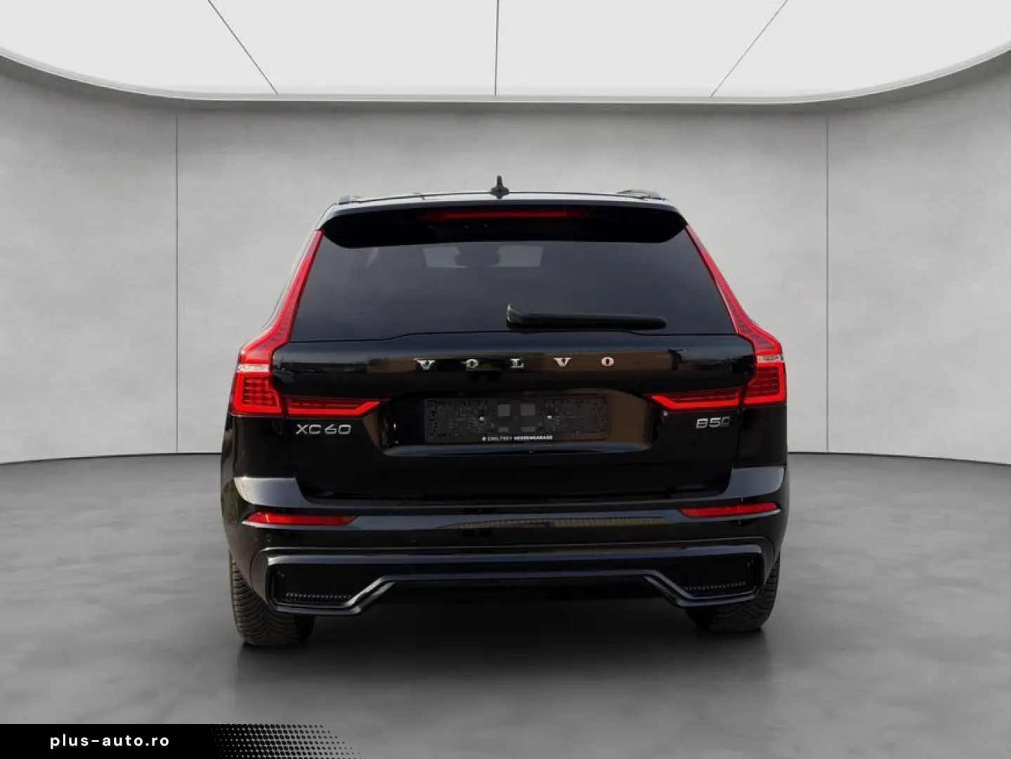 VOLVO XC60 B5 AWD Plus-Dark PilotAssist BLIS