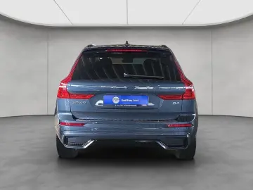 VOLVO XC60 B4 B Plus Dark