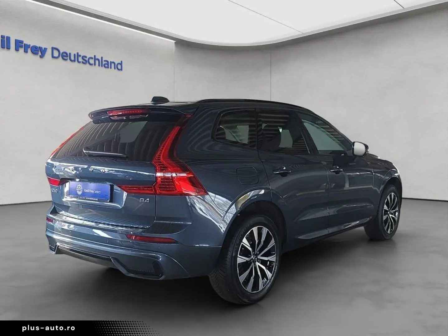 VOLVO XC60 B4 B Plus Dark