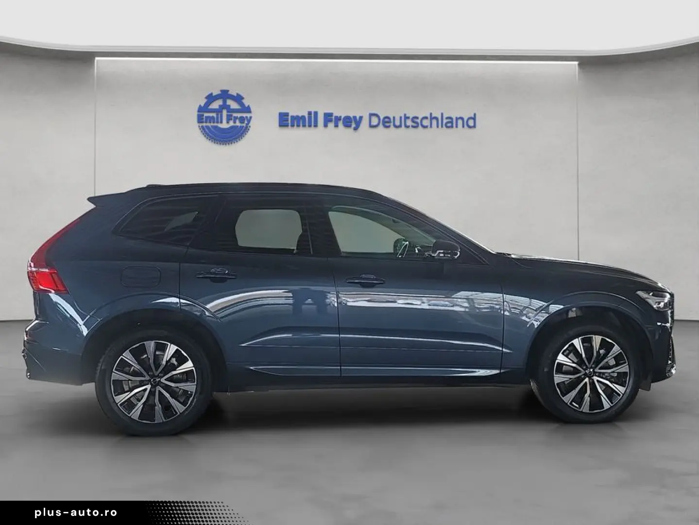 VOLVO XC60 B4 B Plus Dark