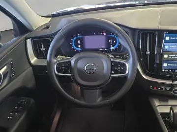 VOLVO XC60 B4 B Plus Dark