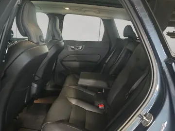 VOLVO XC60 B4 B Plus Dark