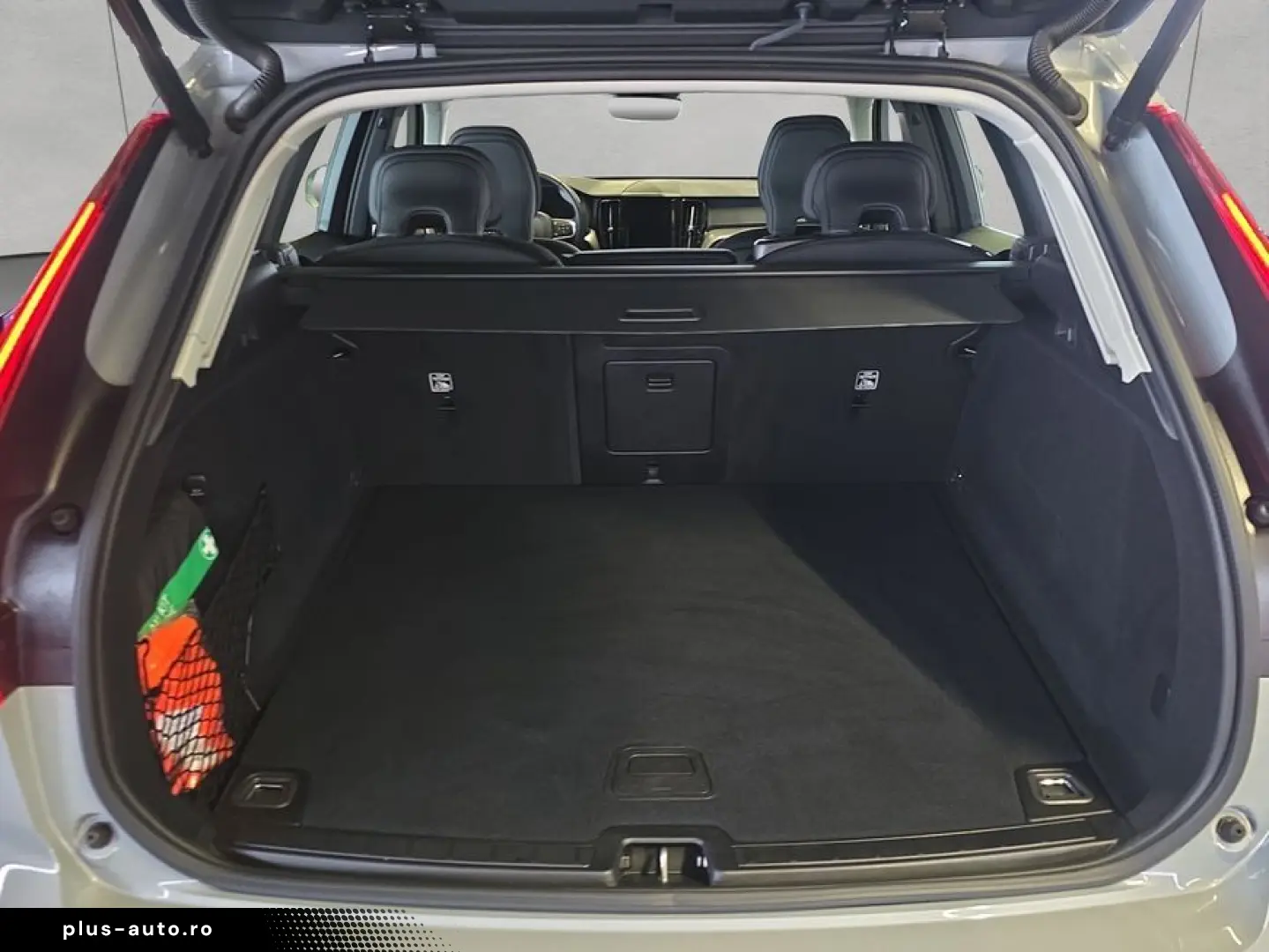 VOLVO XC60 B5 B AWD Core