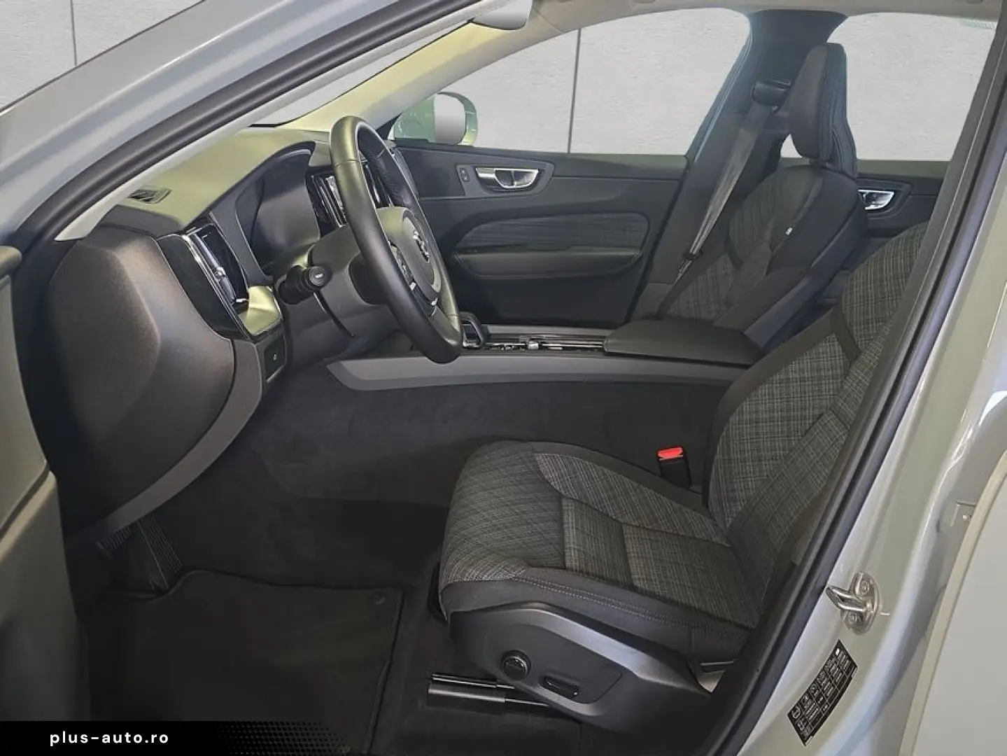 VOLVO XC60 B5 B AWD Core