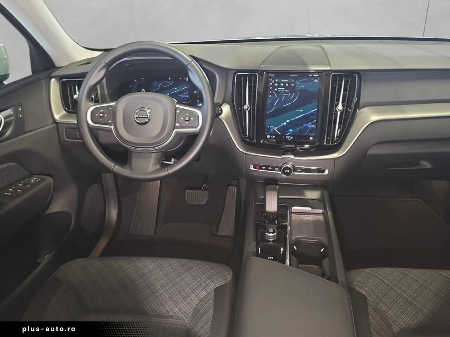 VOLVO XC60 B5 B AWD Core