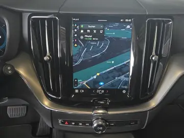 VOLVO XC60 B5 B AWD Core