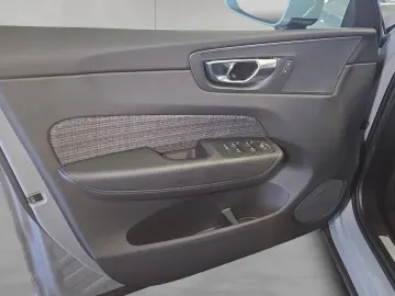 VOLVO XC60 B5 B AWD Core