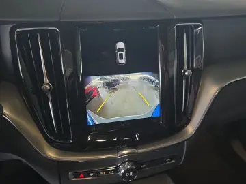 VOLVO XC60 B5 B AWD Core