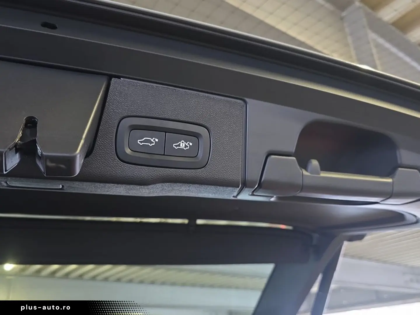 VOLVO XC60 B5 B AWD Core