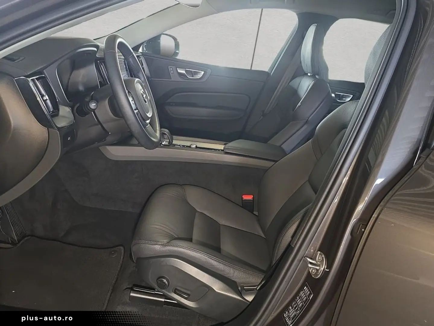 VOLVO XC60 B5 B AWD Core