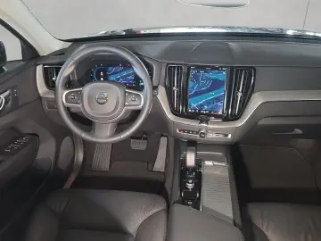 VOLVO XC60 B5 B AWD Core