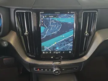 VOLVO XC60 B5 B AWD Core