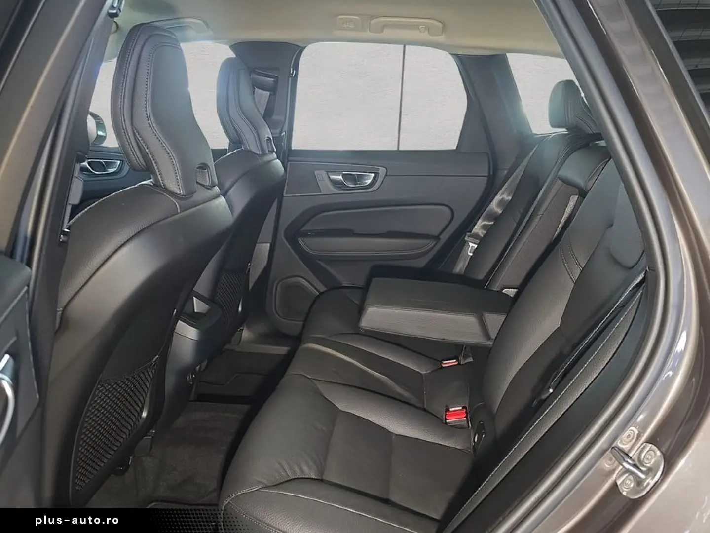 VOLVO XC60 B5 B AWD Core