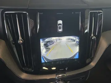 VOLVO XC60 B5 B AWD Core