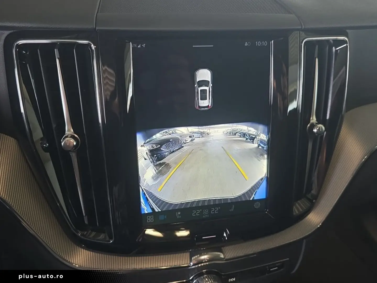 VOLVO XC60 B5 B AWD Core