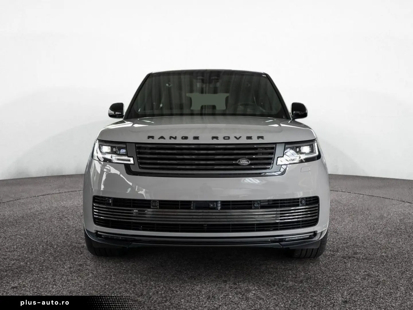 LAND ROVER Range Rover P615 SV