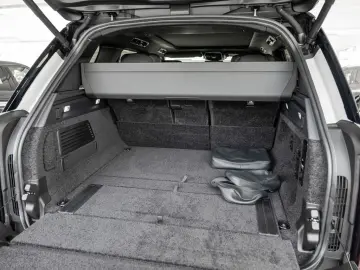 LAND ROVER Range Rover P615 SV