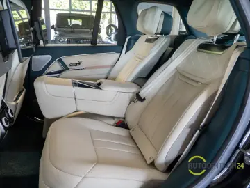 Land Rover Range Rover SV P615