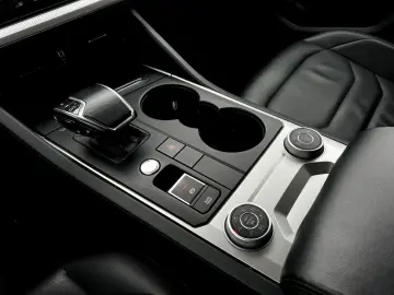 Volkswagen Touareg Gen-Iii-2018