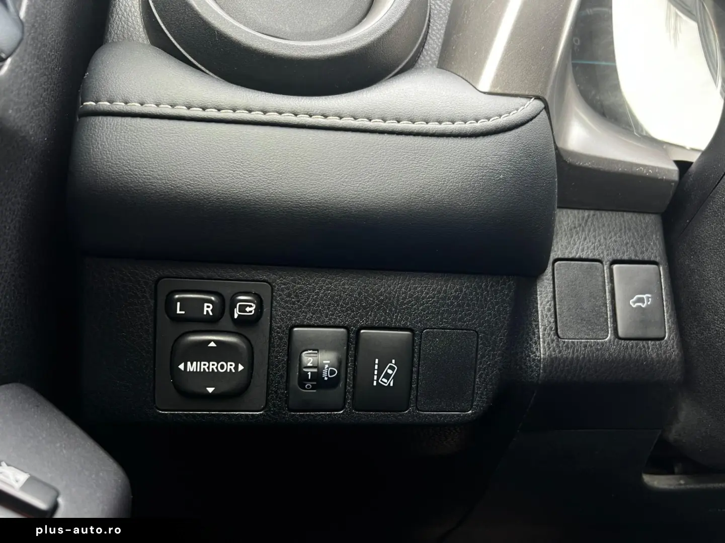 Toyota Rav-4 Gen-Iv-2012-2018