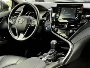 Toyota Camry Gen-Viii-2017