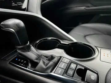 Toyota Camry Gen-Viii-2017