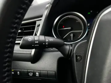 Toyota Camry Gen-Viii-2017