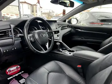 Toyota Camry Gen-Viii-2017