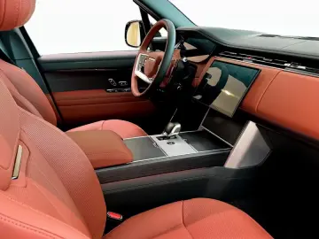 Range Rover SV P615 LWB