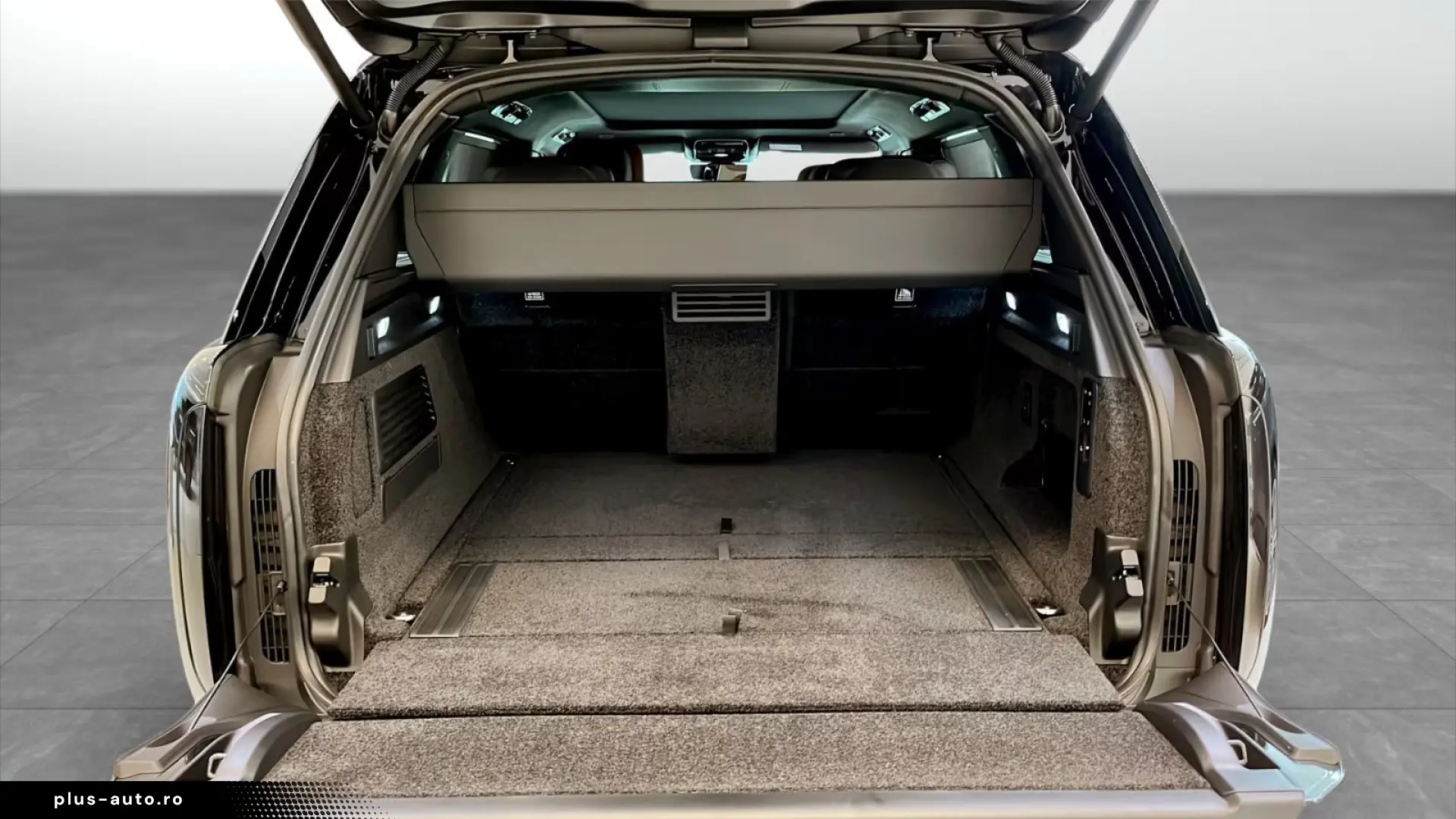 Range Rover SV P615 LWB