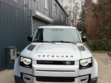 LAND ROVER Defender 110 S Black Gloss