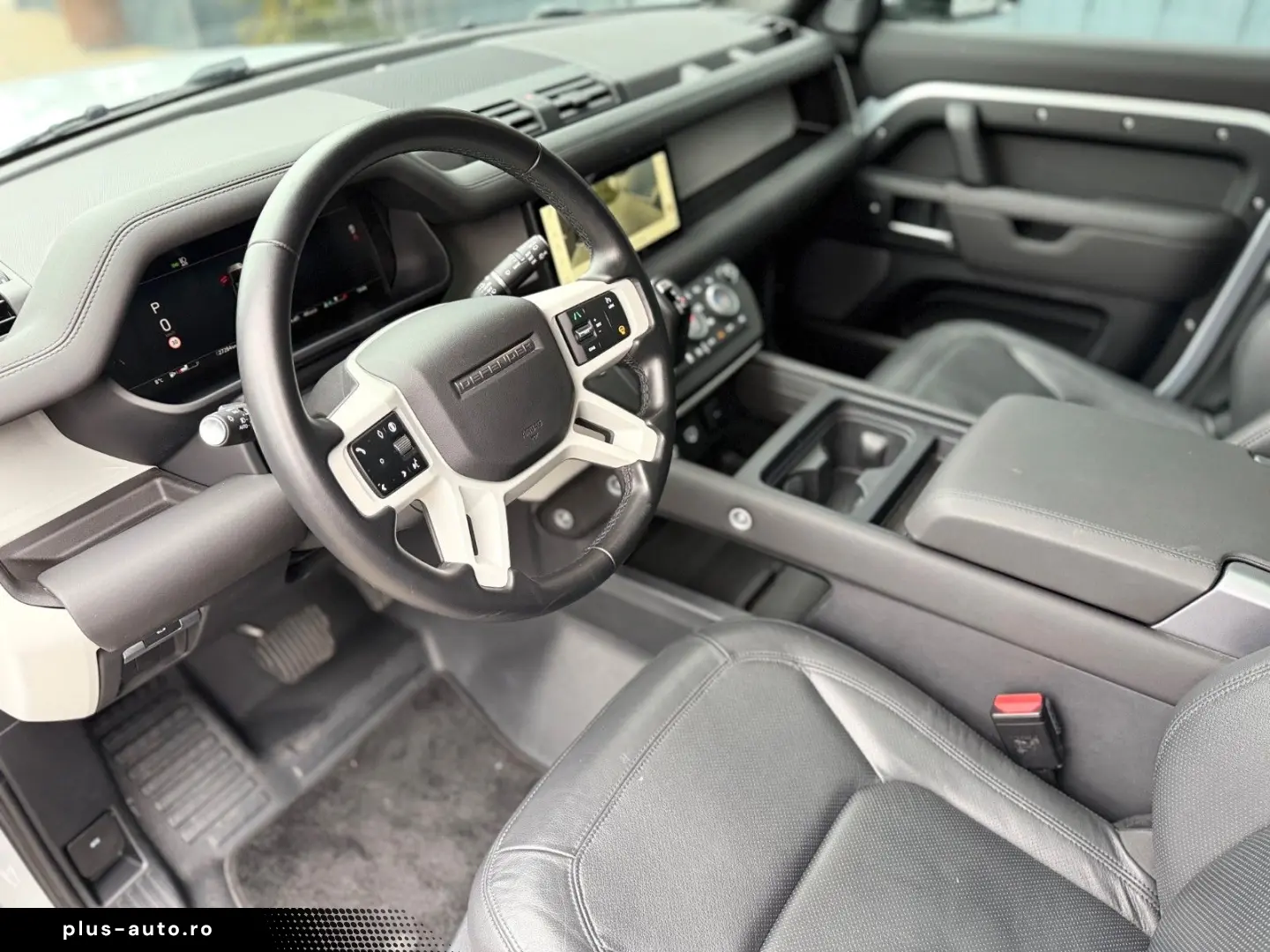 LAND ROVER Defender 110 S Black Gloss