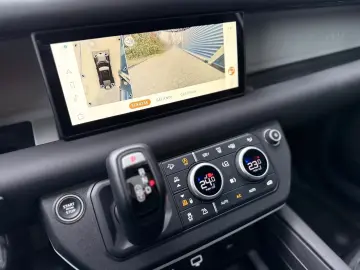 LAND ROVER Defender 110 S Black Gloss