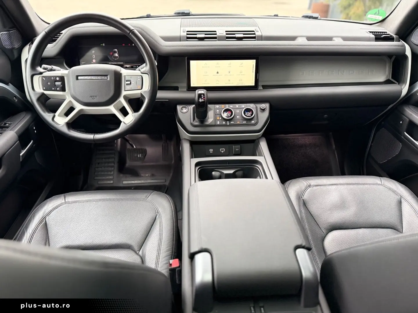 LAND ROVER Defender 110 S Black Gloss