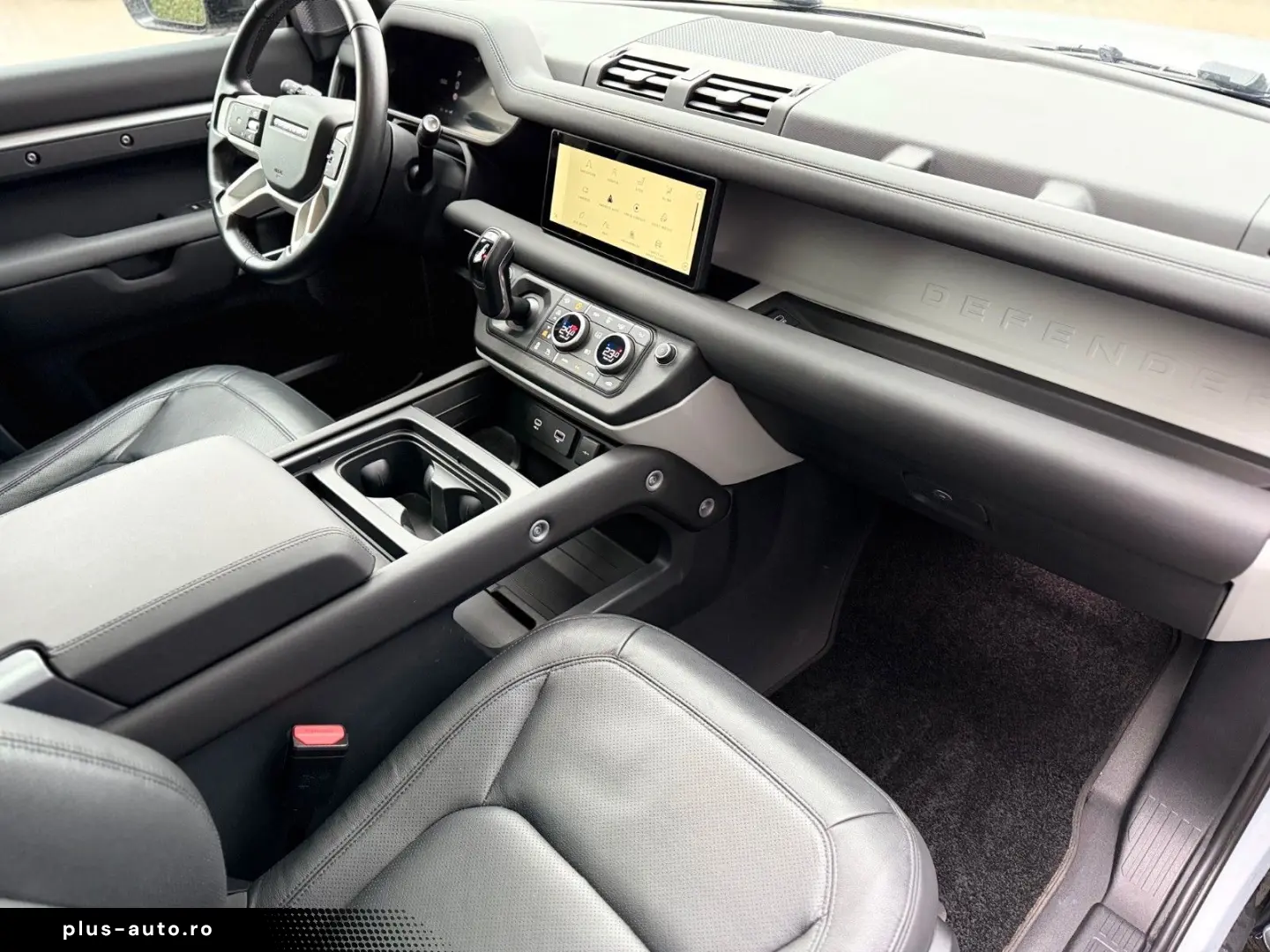 LAND ROVER Defender 110 S Black Gloss