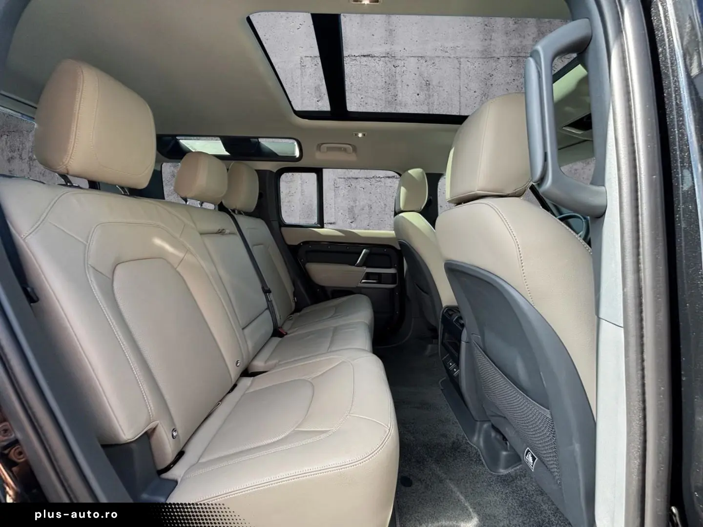 LAND ROVER Defender 110 P400 XS Edition