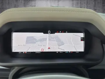 LAND ROVER Defender 110 P400 XS Edition