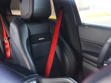 MERCEDES-BENZ GLE 53 AMG 4Matic   Rot Design - AHK - Pano