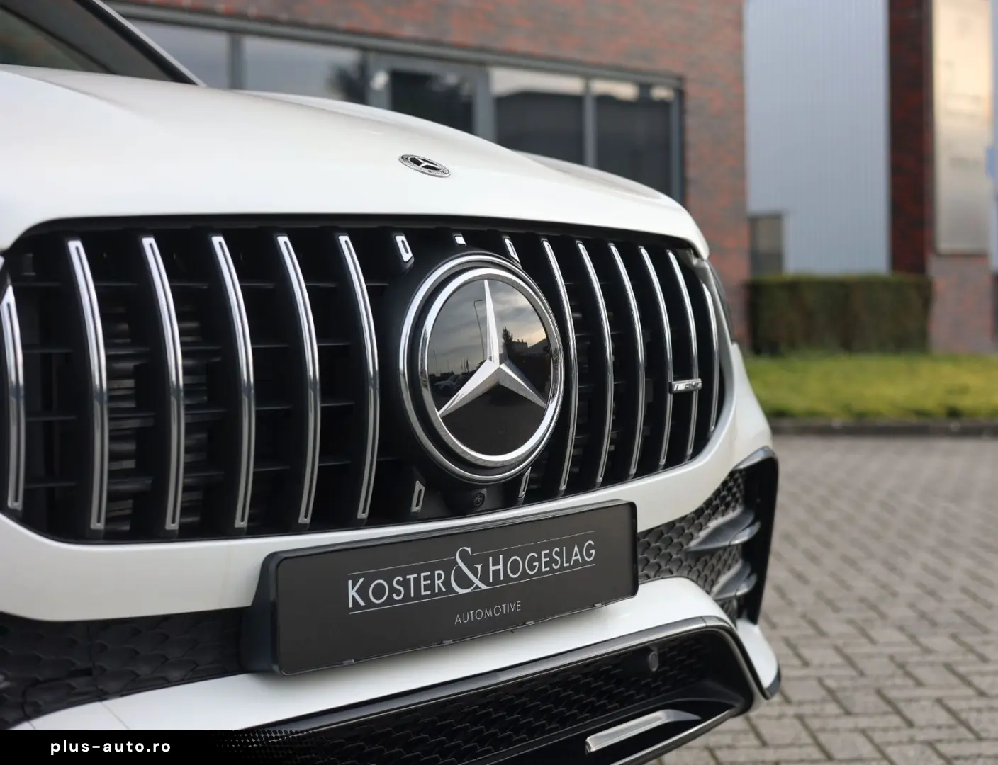 MERCEDES-BENZ GLE 53 AMG 4Matic   Rot Design - AHK - Pano