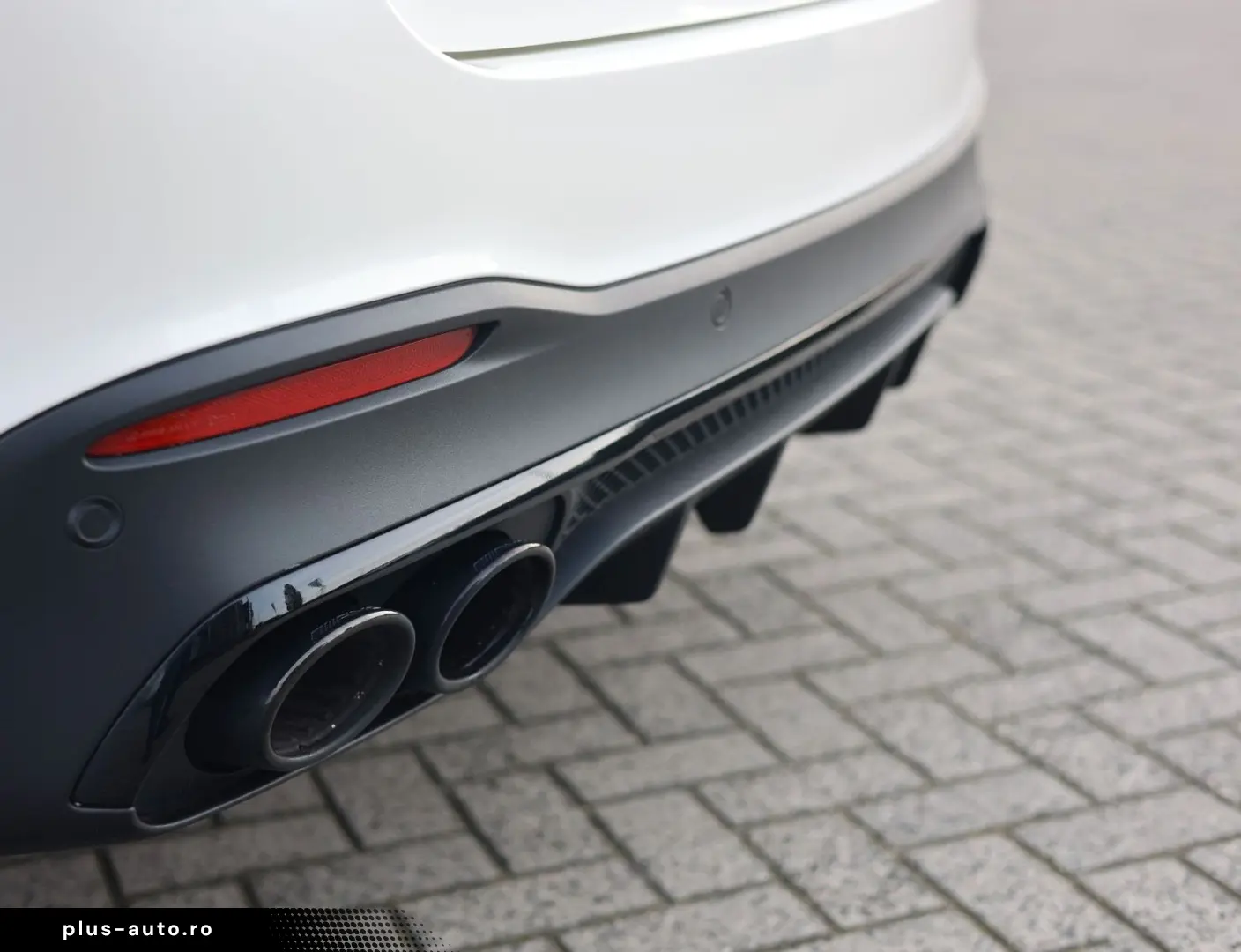 MERCEDES-BENZ GLE 53 AMG 4Matic   Rot Design - AHK - Pano