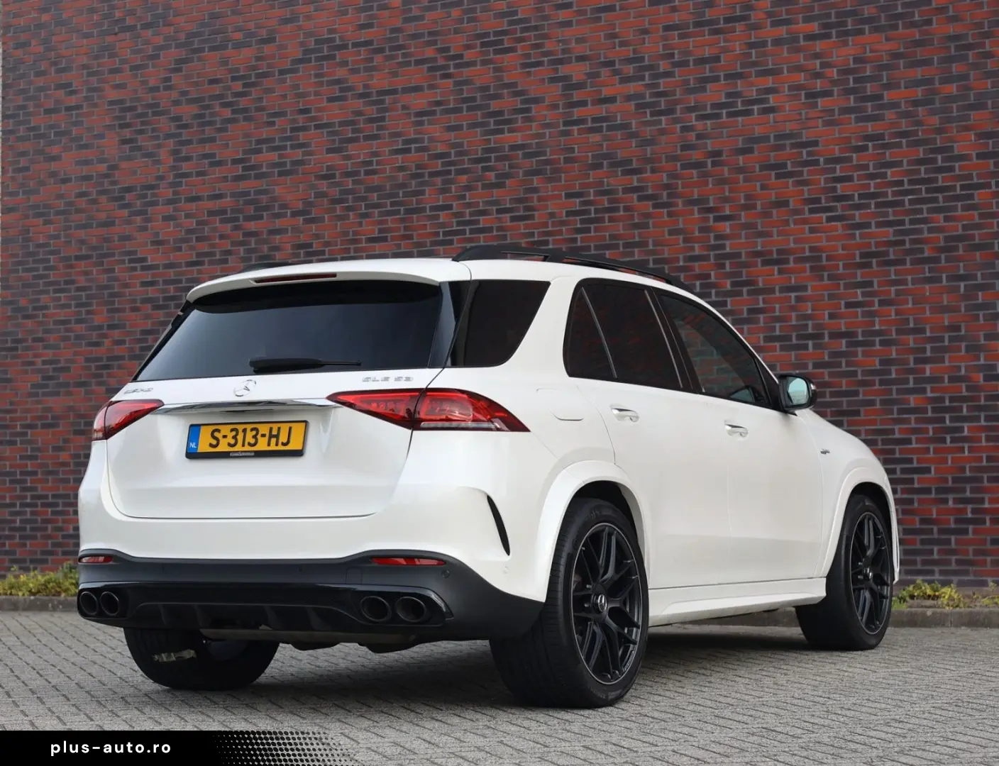 MERCEDES-BENZ GLE 53 AMG 4Matic   Rot Design - AHK - Pano