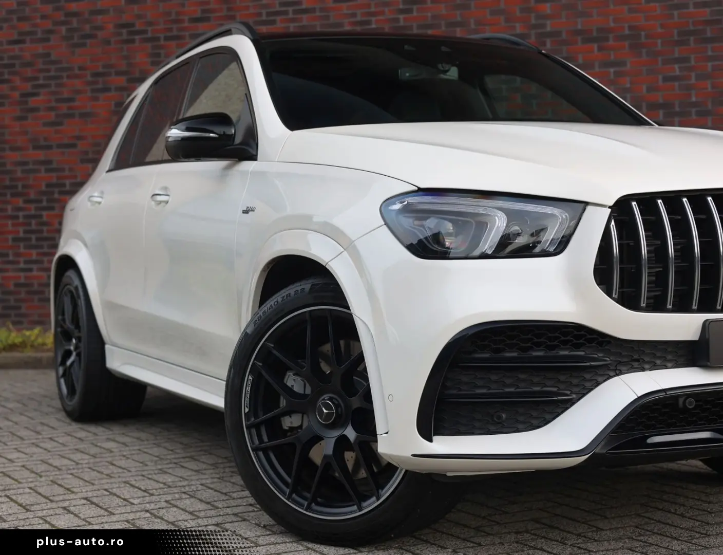 MERCEDES-BENZ GLE 53 AMG 4Matic   Rot Design - AHK - Pano