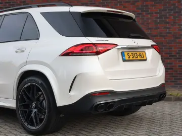 MERCEDES-BENZ GLE 53 AMG 4Matic   Rot Design - AHK - Pano