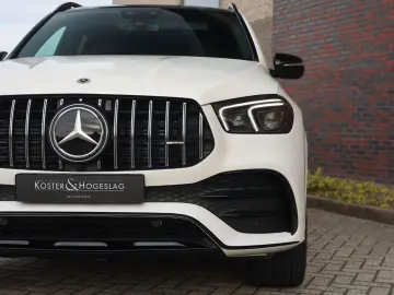 MERCEDES-BENZ GLE 53 AMG 4Matic   Rot Design - AHK - Pano