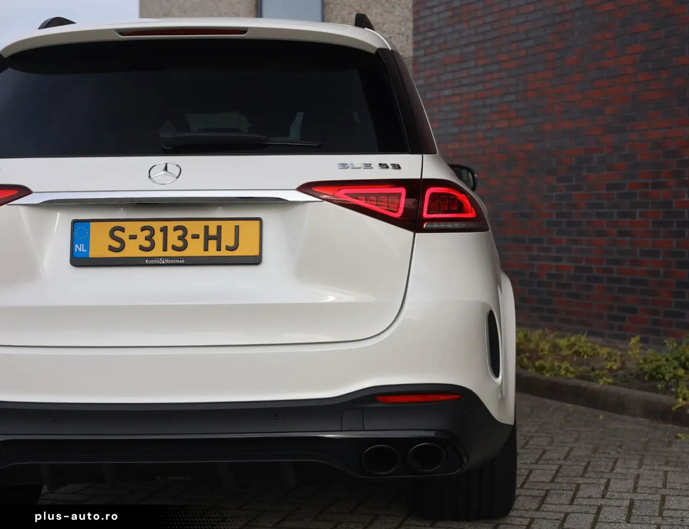 MERCEDES-BENZ GLE 53 AMG 4Matic   Rot Design - AHK - Pano