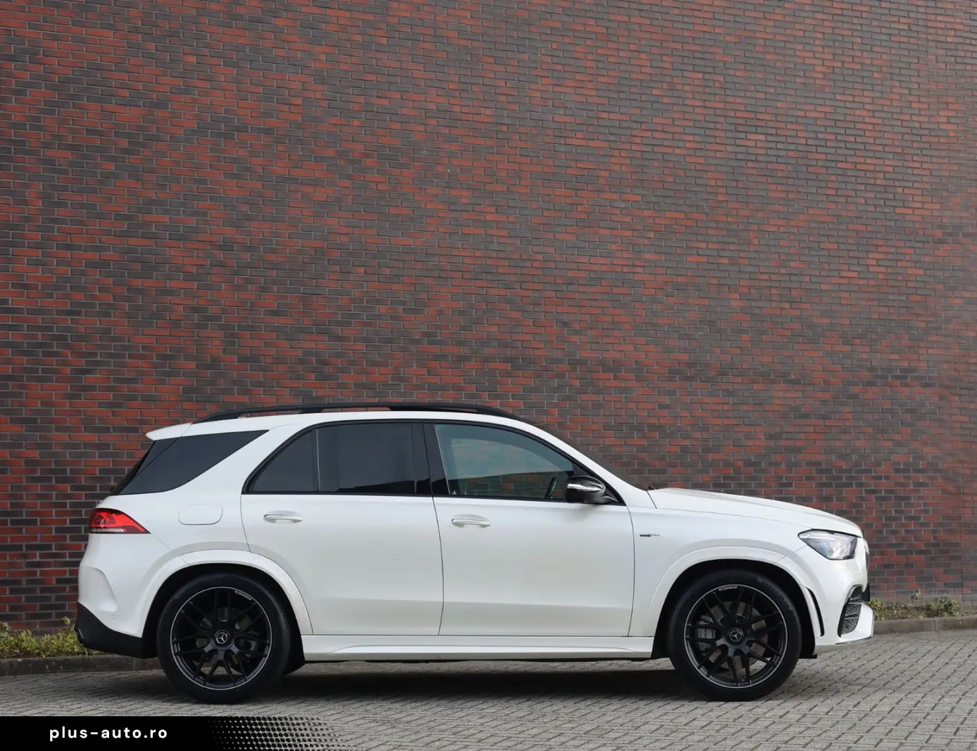 MERCEDES-BENZ GLE 53 AMG 4Matic   Rot Design - AHK - Pano