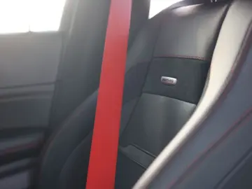 MERCEDES-BENZ GLE 53 AMG 4Matic   Rot Design - AHK - Pano