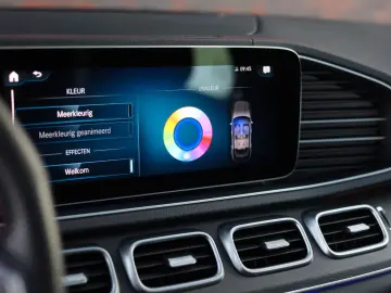 MERCEDES-BENZ GLE 53 AMG 4Matic   Rot Design - AHK - Pano