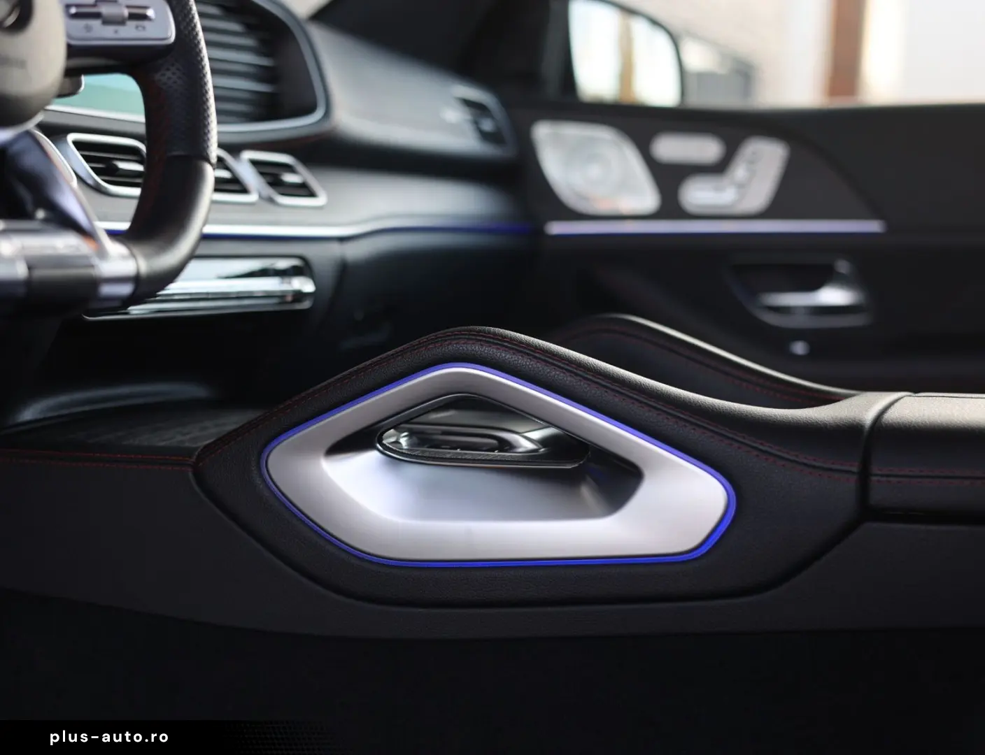 MERCEDES-BENZ GLE 53 AMG 4Matic   Rot Design - AHK - Pano